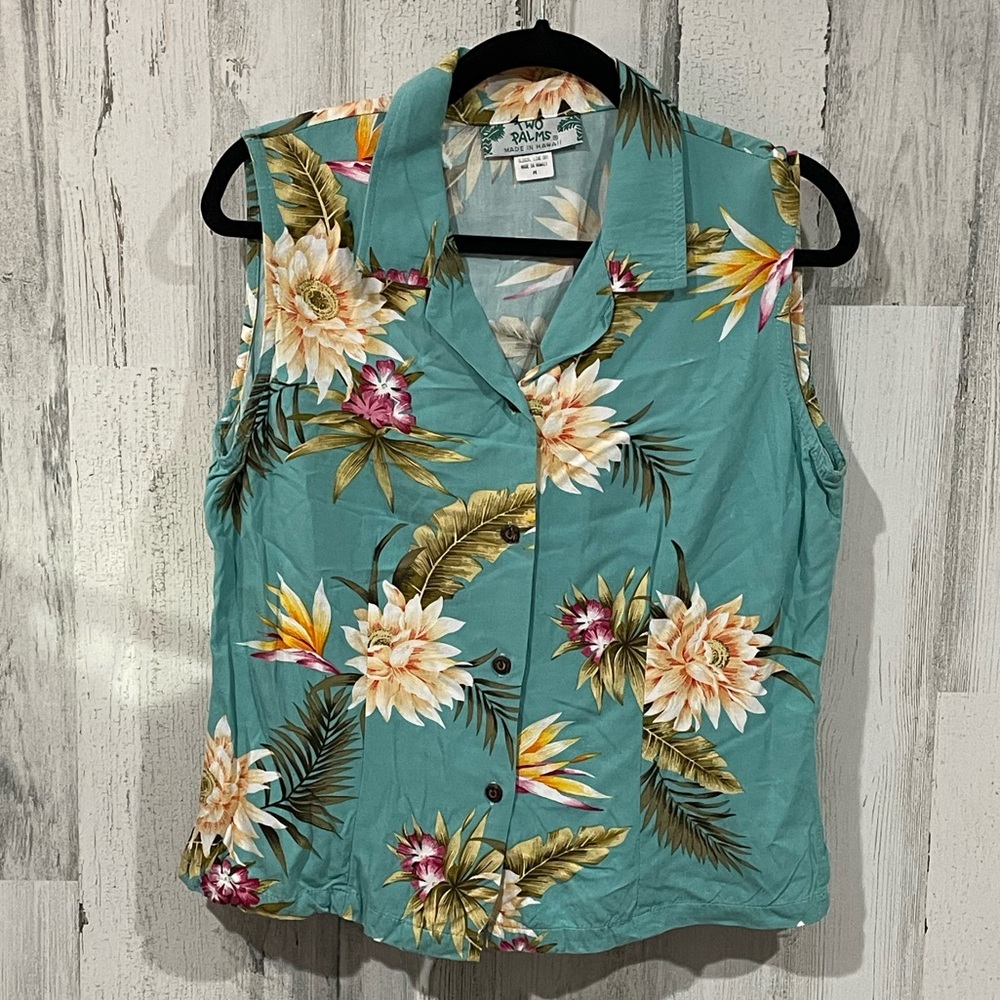 TWO PALMS Made in Hawaii Tropical Sleeveless Button Down Top Size M